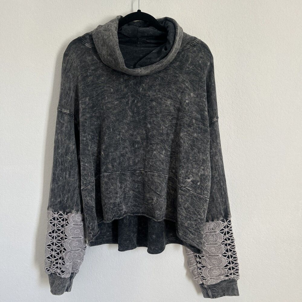Gimmicks BKE Top NWT Washed Gray Cowl Neck Sweatshirt Eyelet Crochet Sleeves L